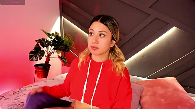 cloe palmer online show from March 2025 11:20:01 PM