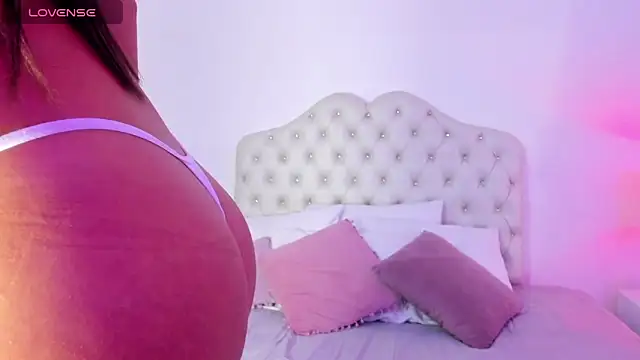 FelicityAdams online show from February 2025 12:59:01 PM