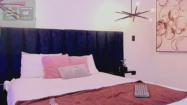 nattashaa7 online show from October 2025 11:44:02 AM