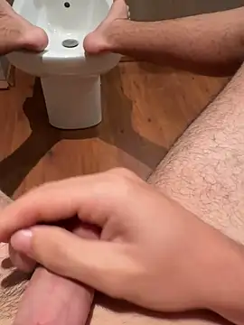 polpolo21 online show from October 2025 10:52:02 AM