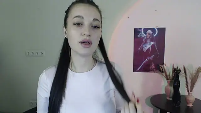 Eva Eldis online show from March 2025 07:37:01 PM