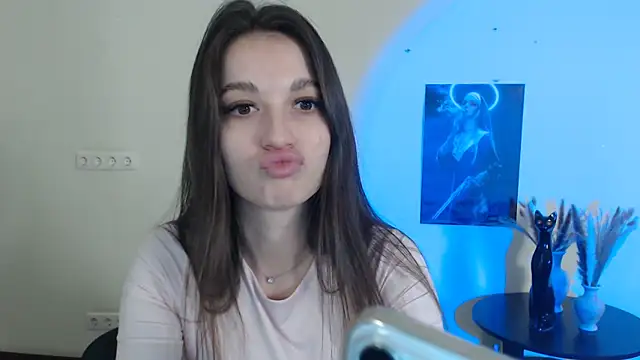 Eva Eldis online show from March 2025 04:25:01 PM