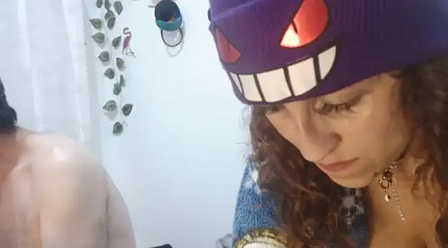 jeans and emma online show from February 2025 06:16:02 AM