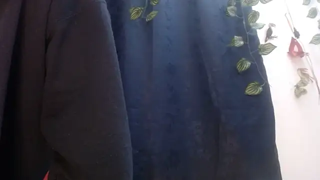 jeans and emma online show from March 2025 11:21:02 AM