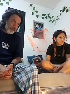 jeans and emma online show from October 2025 11:40:02 PM