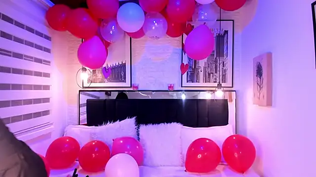 tylla  online show from February 2025 03:04:01 AM