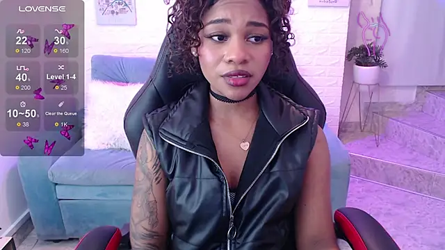 tylla  online show from March 2025 10:07:02 AM