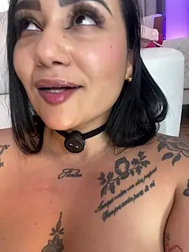 Madissonlove 1 online show from February 2026 05:57:02 PM