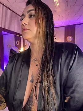 Snapshot of Madissonlove_1 chatting on July 2026 05:52:01 PM Madissonlove 1 online show from July 2026 05:52:01 PM