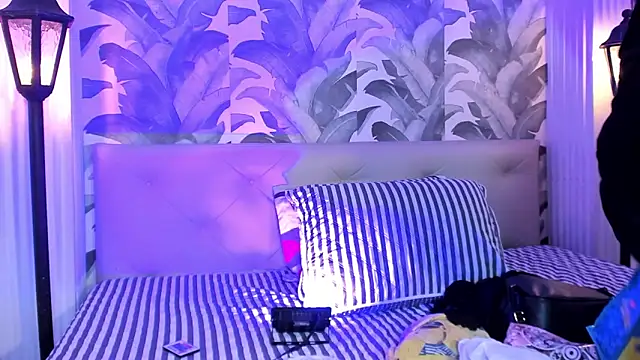 Sami Evanns online show from October 2025 03:40:01 AM