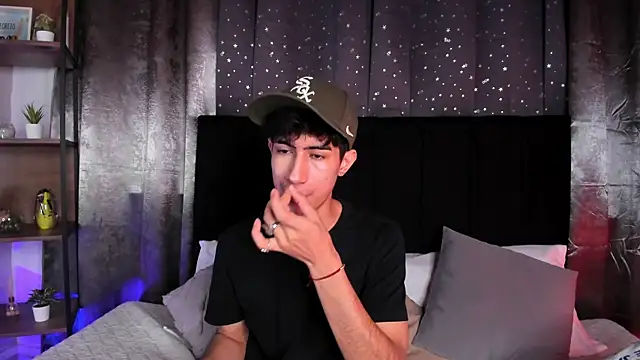 NovaaWheler online show from October 2025 12:50:01 PM