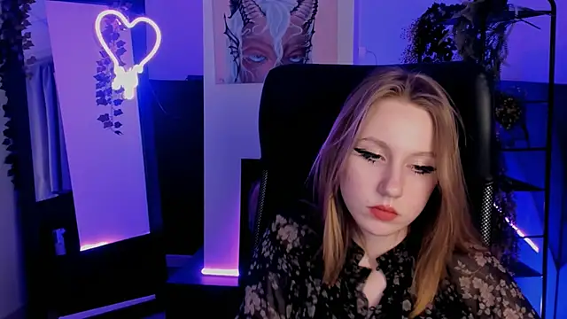 DariaTate online show from February 2025 06:01:02 PM