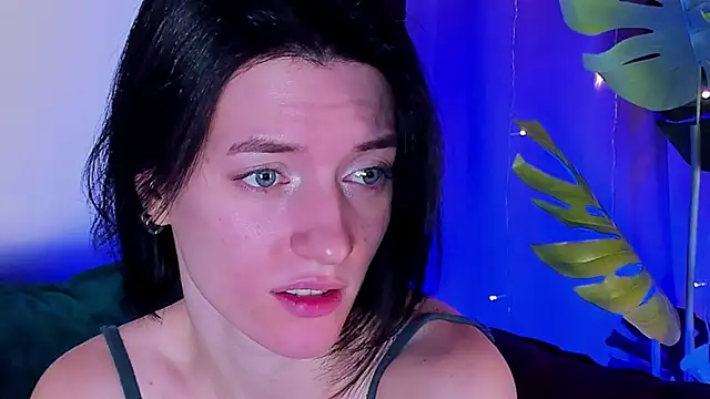 roxy riot  online show from February 2025 04:41:02 AM