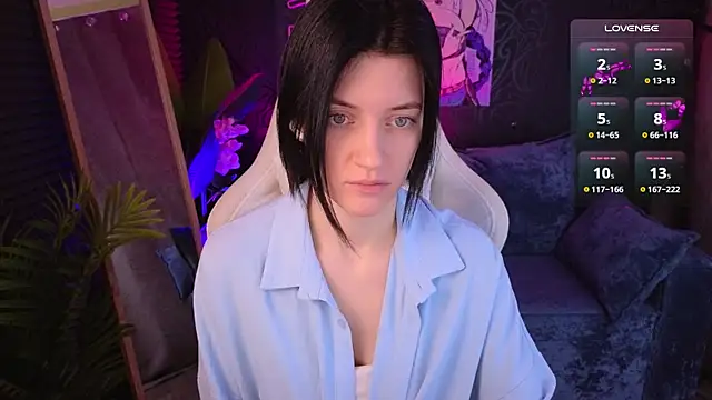 roxy riot  online show from November 2025 02:00:02 AM