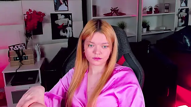 Snapshot of AdeleCartier chatting on February 2025 03:48:01 AM AdeleCartier online show from February 2025 03:48:01 AM