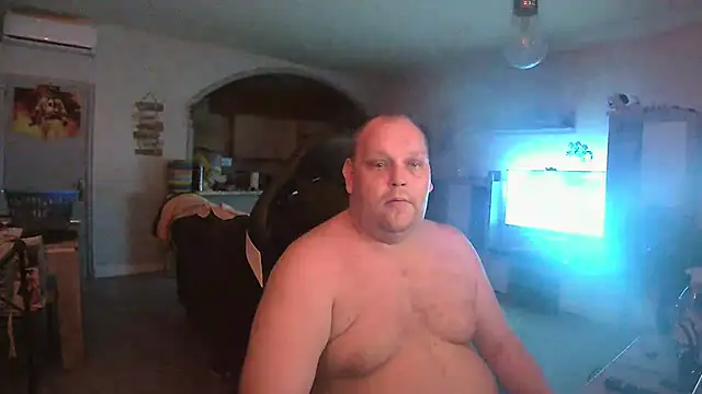 Hotfire-112 online show from March 2026 10:26:01 PM