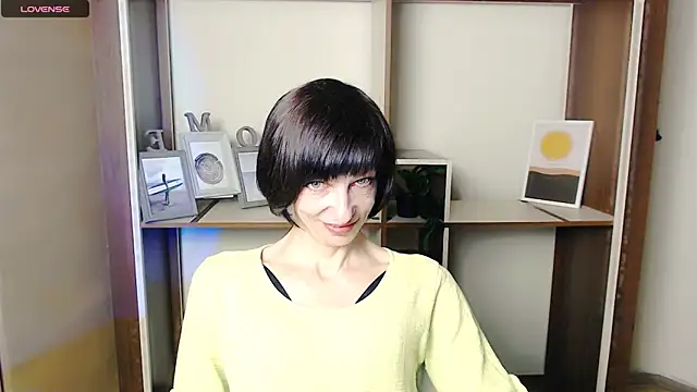  AngeliaFlow  online show from October 2025 06:45:02 AM