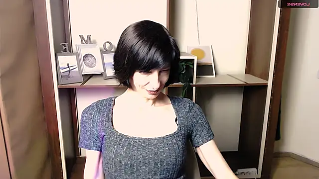  AngeliaFlow  online show from November 2025 07:42:02 AM