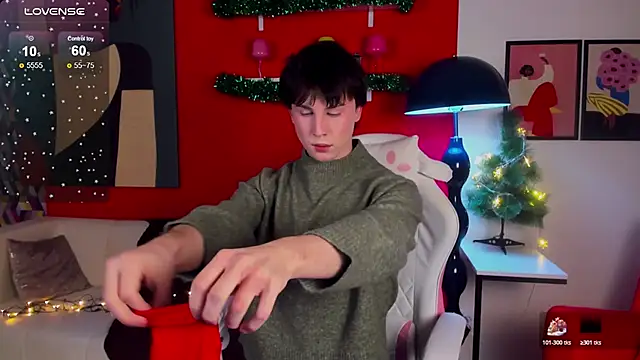 AdrianoAubert online show from December 2025 10:22:01 AM