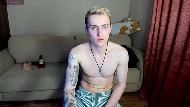 crazybottom99 online show from March 2025 05:24:02 PM