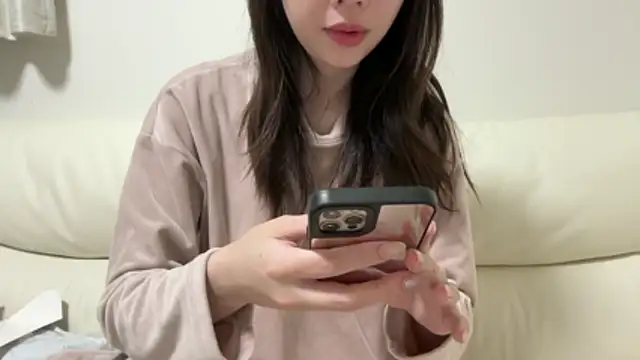 -KURUMI- online show from May 2026 08:01:01 AM