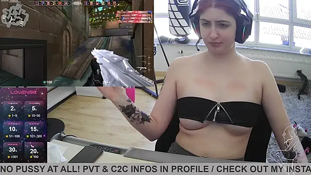 Gamergirl-Linela online show from February 2025 12:16:02 PM