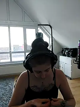 Gamergirl-Linela online show from March 2025 03:29:01 PM