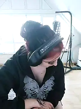 Gamergirl-Linela online show from March 2025 04:15:01 PM