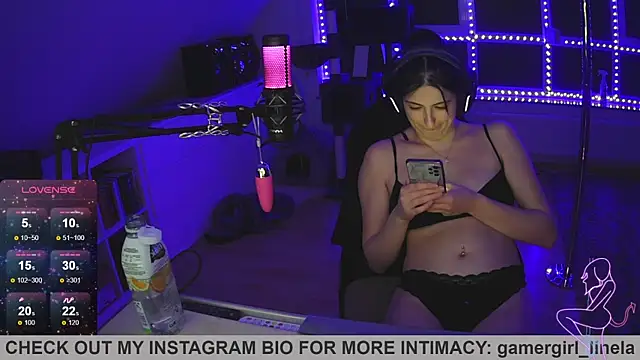 Gamergirl-Linela online show from October 2025 03:13:02 AM