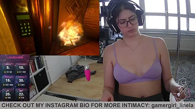 Gamergirl-Linela online show from October 2025 09:54:02 AM