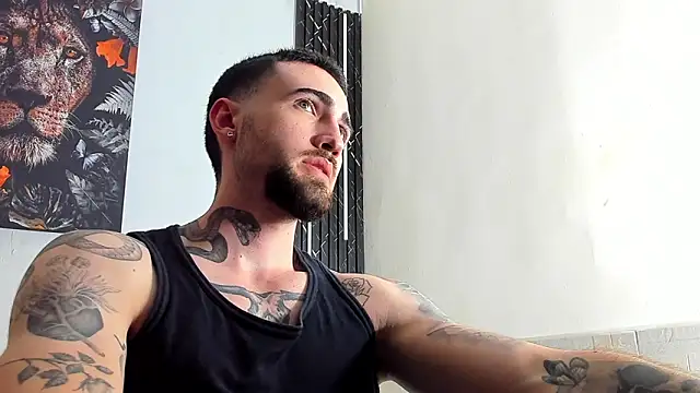 Luke davis01 online show from March 2025 04:43:02 PM