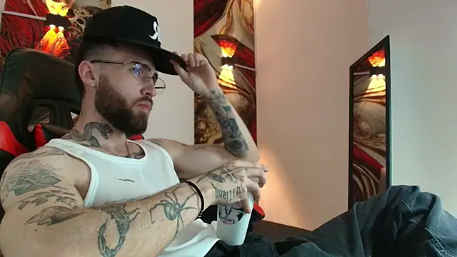 Luke davis01 online show from September 2025 01:14:02 PM