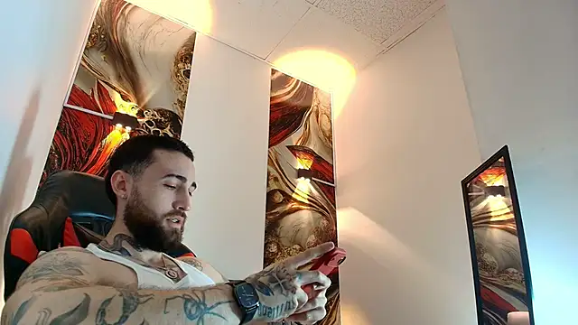 Luke davis01 online show from March 2026 01:12:02 PM