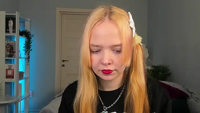 Bellla Murrr online show from February 2025 02:48:02 PM