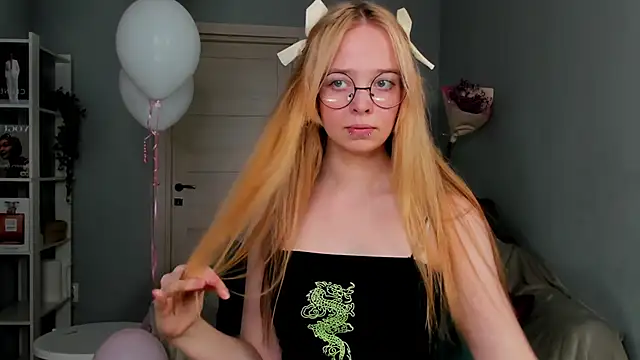 Bellla Murrr online show from March 2025 04:07:02 PM