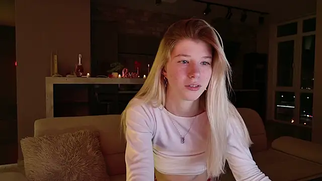 Bella amory online show from February 2025 07:19:02 PM