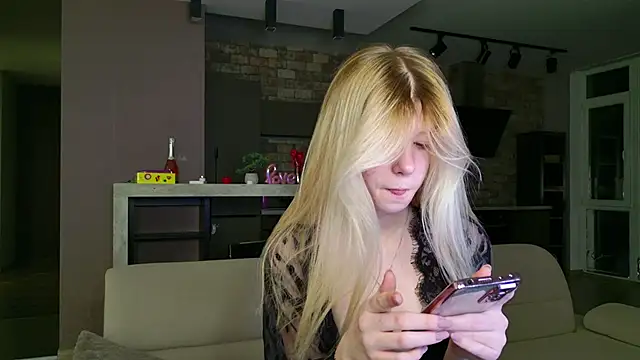 Bella amory online show from March 2025 08:53:02 PM