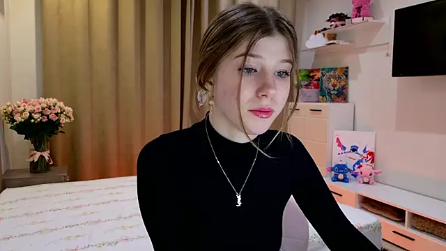 Bella amory online show from March 2026 09:21:01 PM