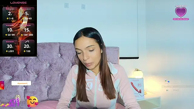 Skye Moore online show from October 2025 12:06:02 PM