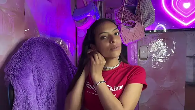 Skye Moore online show from July 2026 01:59:02 AM