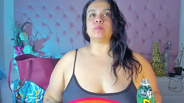 KourtneyEvans online show from December 2025 11:35:02 PM