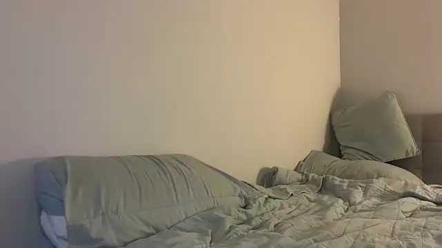 skyejde online show from September 2025 06:52:01 PM