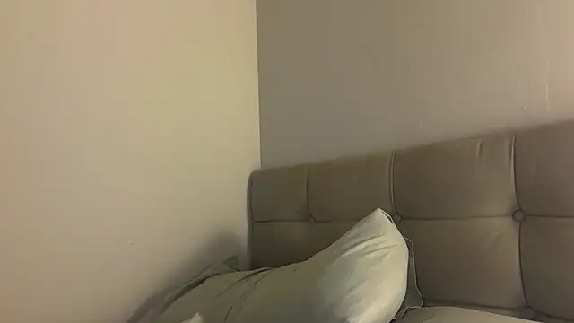 skyejde online show from September 2025 10:20:01 PM