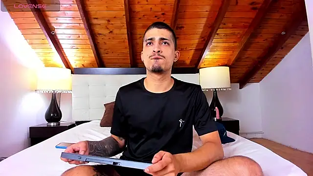 Sebastian Berne online show from February 2025 07:35:01 PM