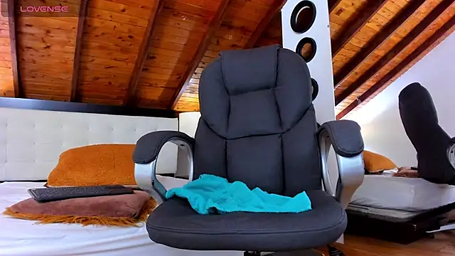 Sebastian Berne online show from March 2025 07:48:01 PM