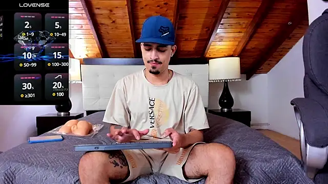 Sebastian Berne online show from March 2025 07:04:02 PM