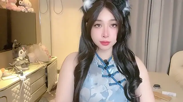 Moonccoi online show from October 2025 12:45:01 PM