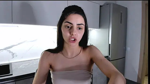 EmiliaZen online show from February 2025 07:27:01 PM