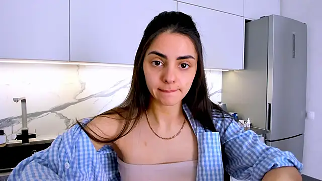 EmiliaZen online show from February 2025 12:34:01 PM