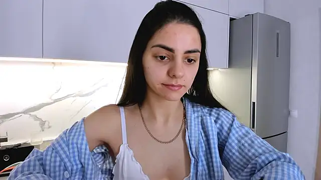 EmiliaZen online show from March 2025 11:50:01 AM